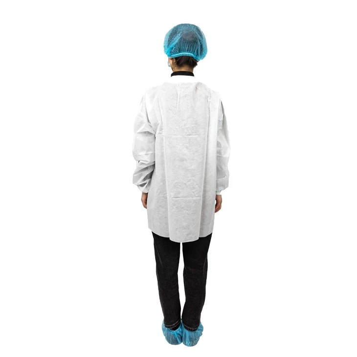 Disposable lab coat with pockets3